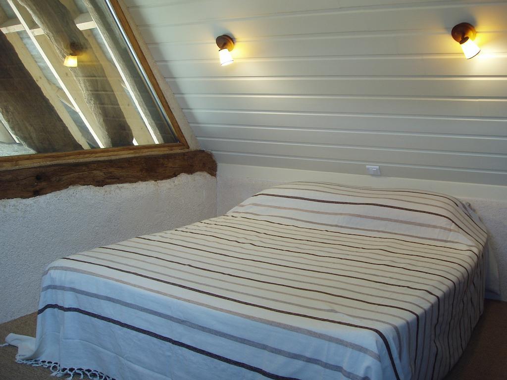Gite De La Porte Du Parc Les Iffs Habitación foto